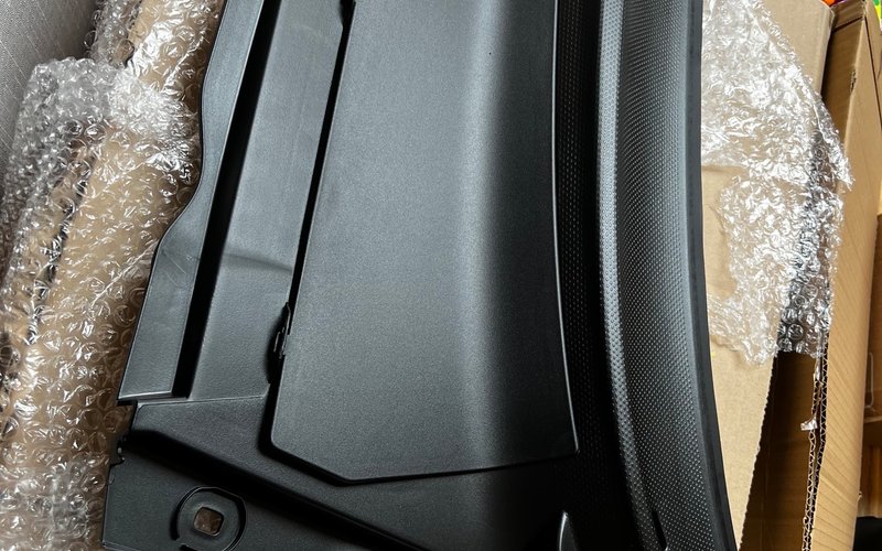 New battery cover trim OEM